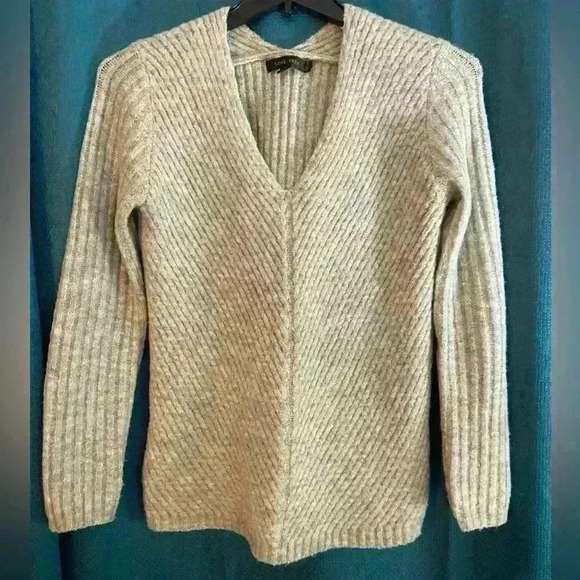 Love Tree Sweaters - Love Tree Sweater